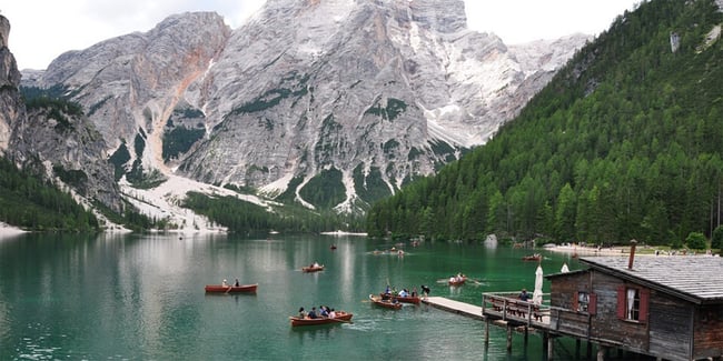 Mass tourism in the Alpine region